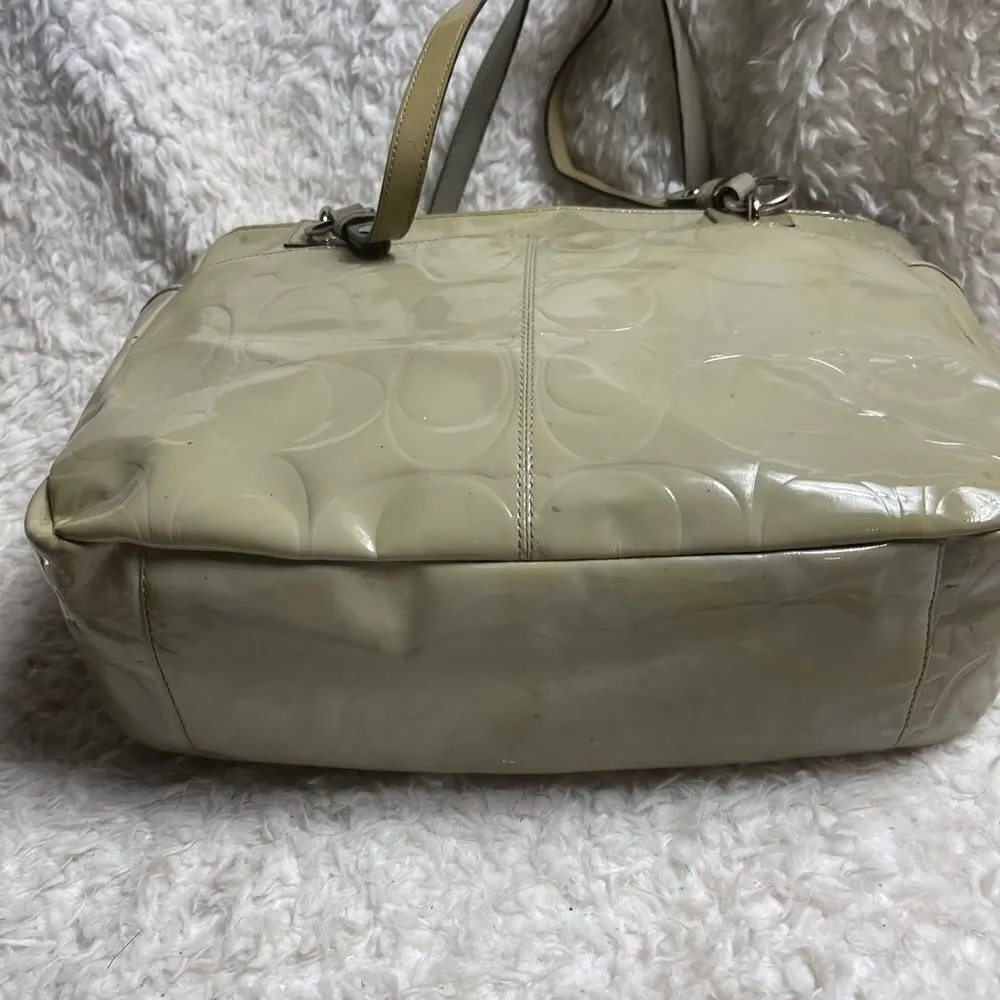 Vintage COACH patent Gray Leather Signature F17729 Tote silver tone hardwares